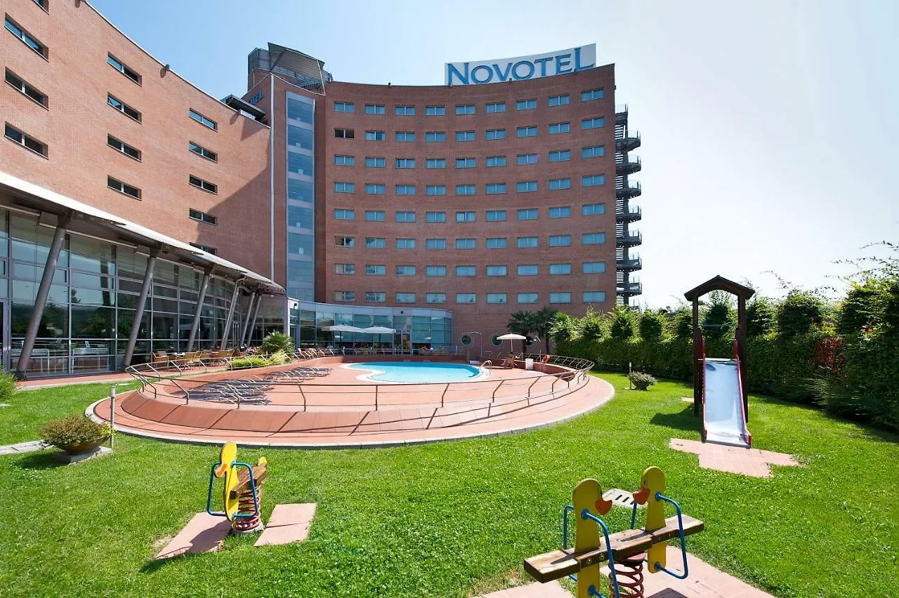 Novotel Venezia Mestre Castellana 4*,